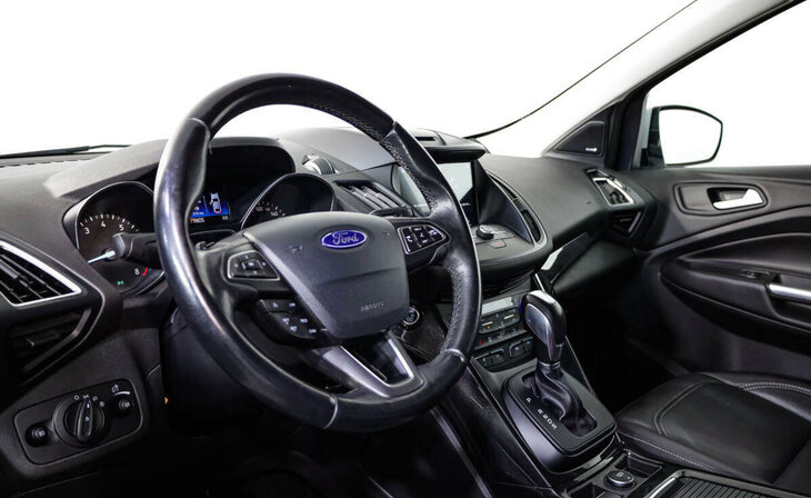 Ford Kuga - Фото 8