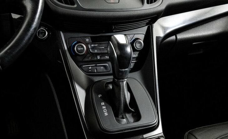 Ford Kuga - Фото 10