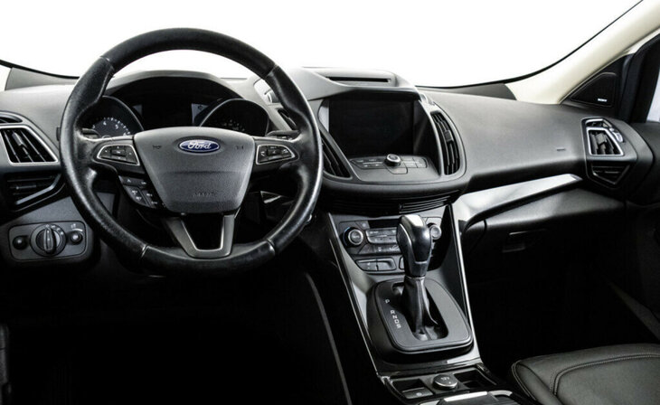 Ford Kuga - Фото 6