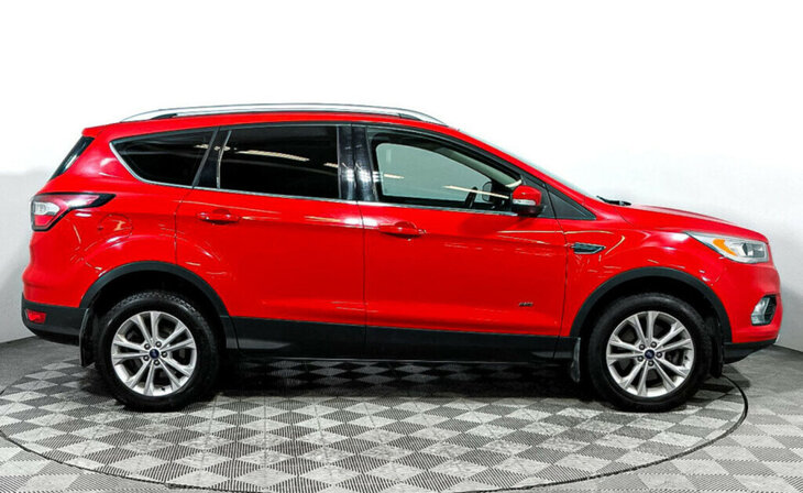 Ford Kuga - Фото 3