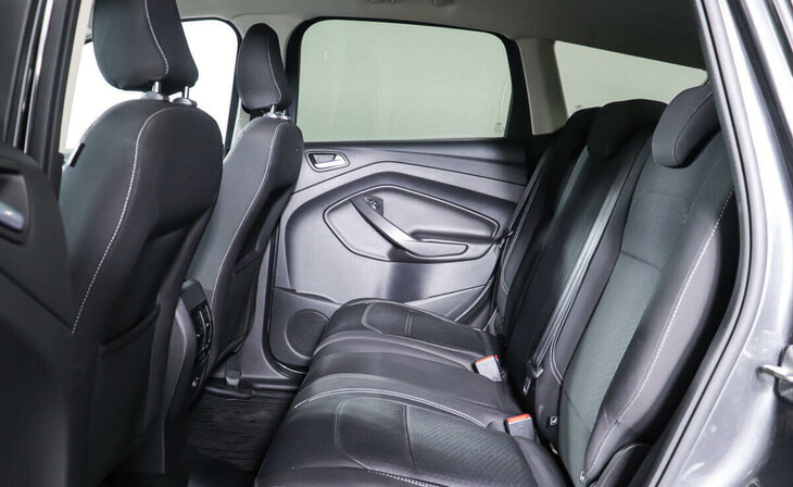 Ford Kuga - Фото 15