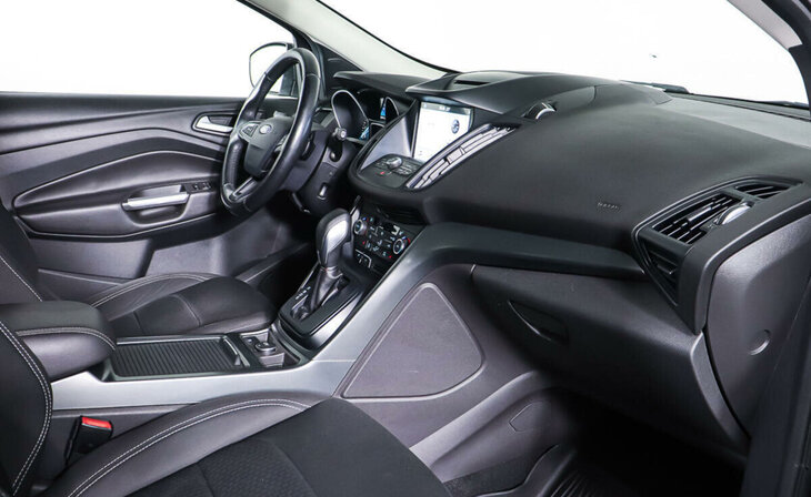 Ford Kuga - Фото 8