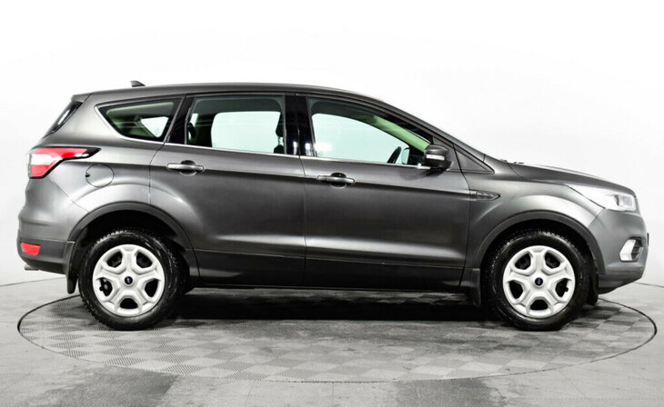 Ford Kuga - Фото 3