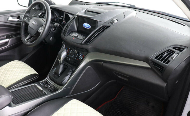 Ford Kuga - Фото 4