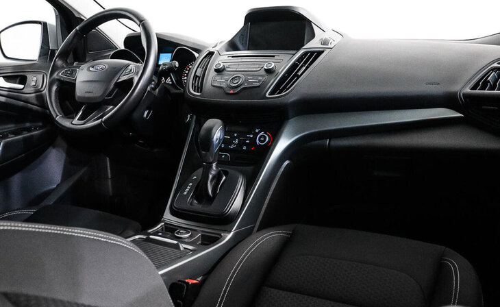 Ford Kuga - Фото 4