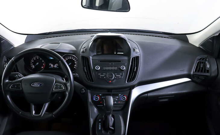 Ford Kuga - Фото 9