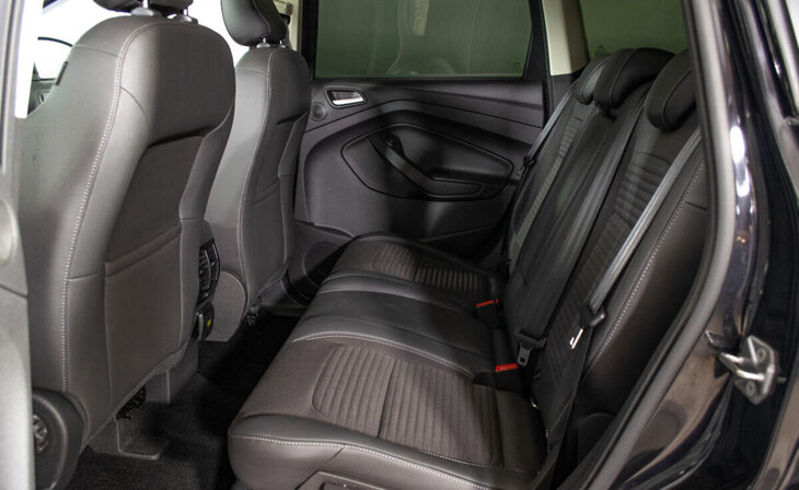 Ford Kuga - Фото 11