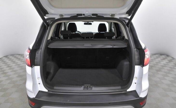 Ford Kuga - Фото 12