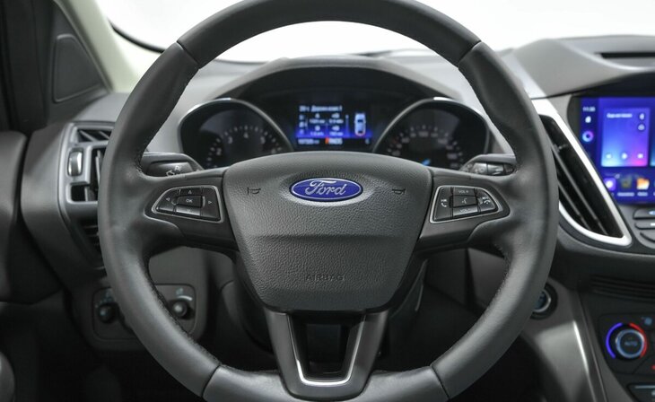 Ford Kuga - Фото 5