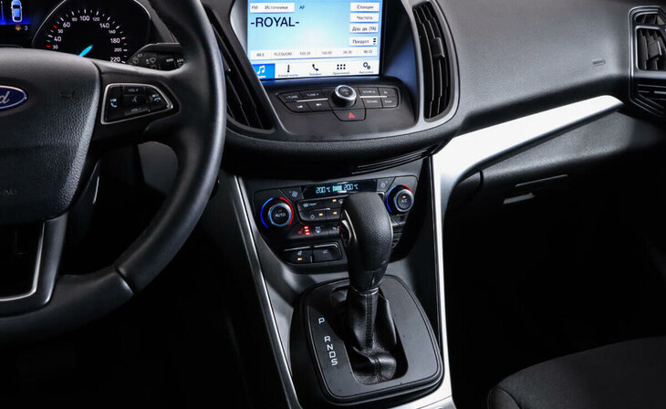 Ford Kuga - Фото 8