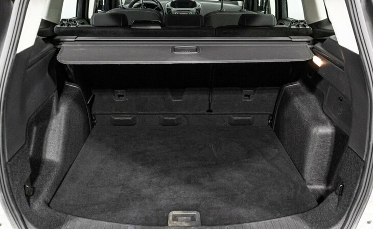 Ford Kuga - Фото 11