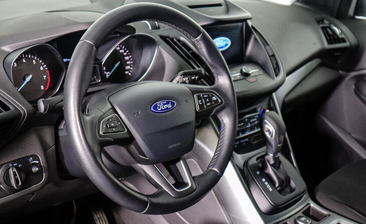 Ford Kuga - Фото 6