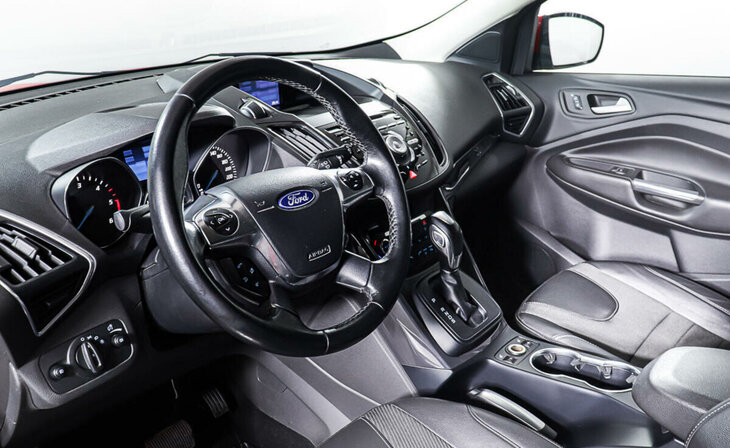 Ford Kuga - Фото 10