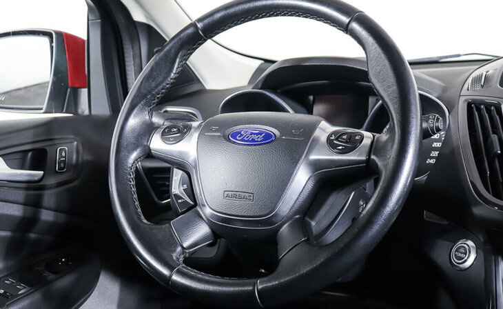 Ford Kuga - Фото 11