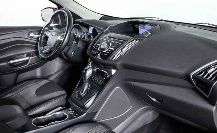 Ford Kuga - Фото 8