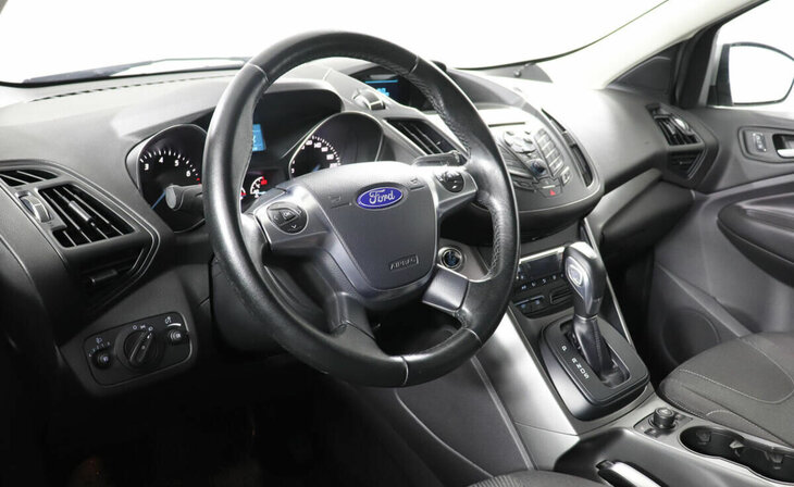 Ford Kuga - Фото 5