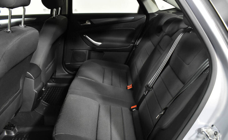 Ford Mondeo - Фото 13