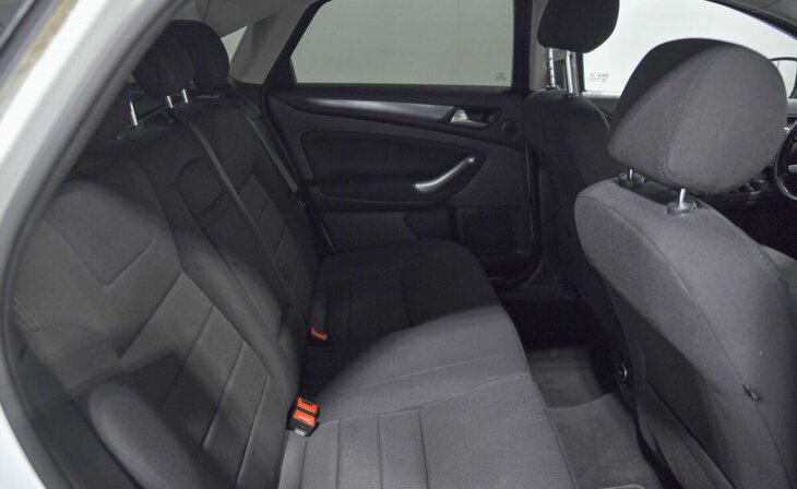 Ford Mondeo - Фото 10