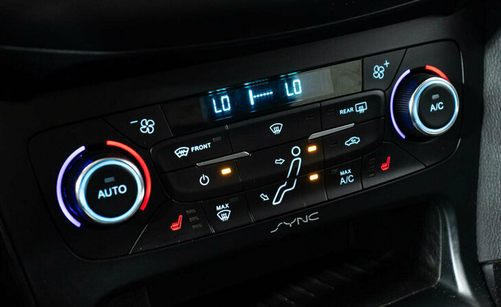 Ford Focus - Фото 9