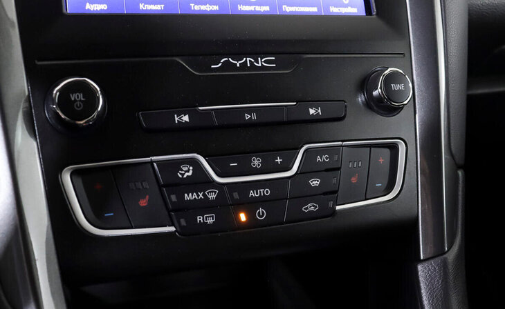 Ford Mondeo - Фото 15