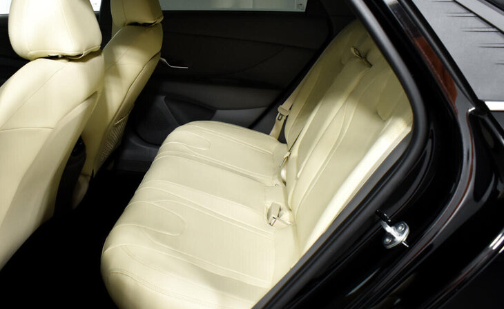 Hyundai Elantra - Фото 11