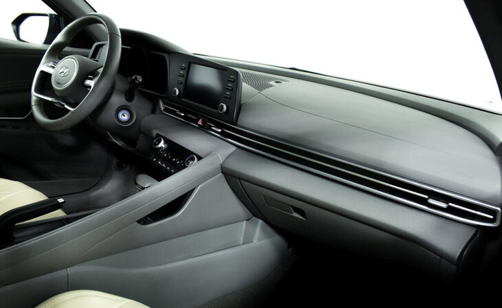 Hyundai Elantra - Фото 7