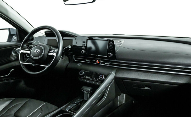 Hyundai Elantra - Фото 4