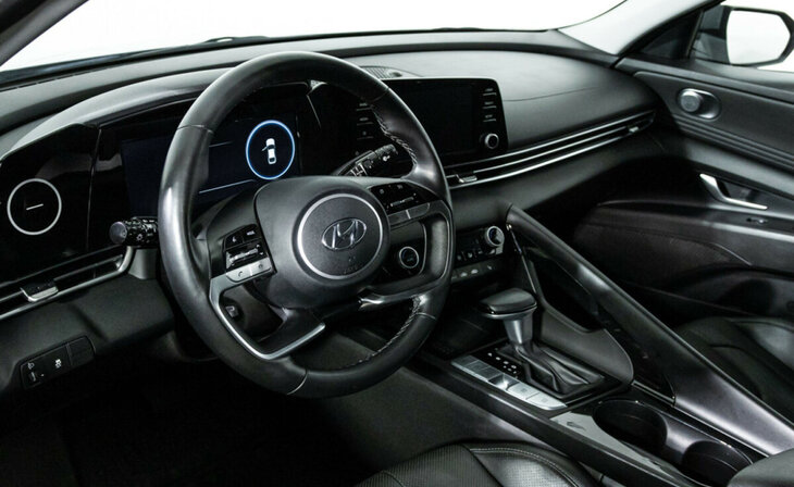 Hyundai Elantra - Фото 6