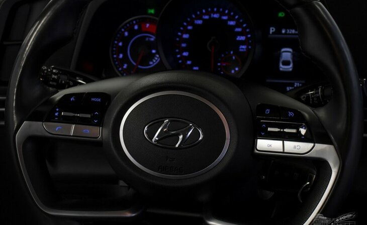 Hyundai Elantra - Фото 11