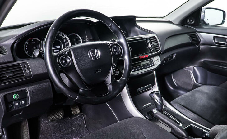 Honda Accord - Фото 9