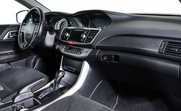 Honda Accord - Фото 7