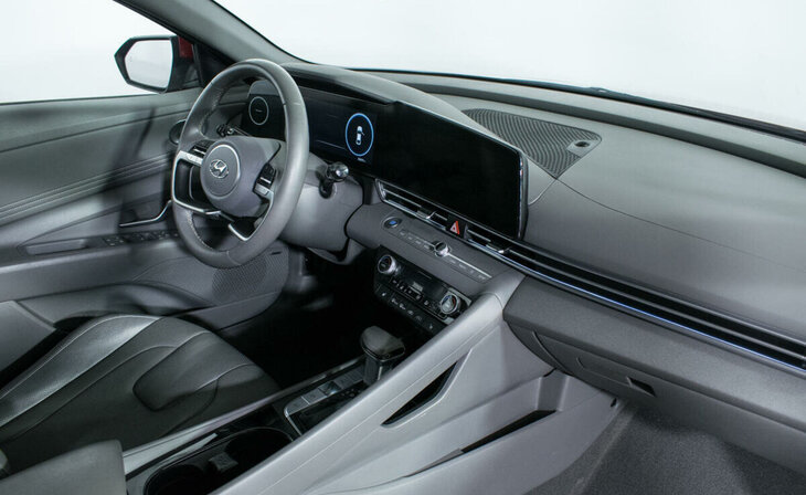 Hyundai Elantra - Фото 5