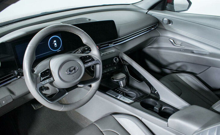 Hyundai Elantra - Фото 7