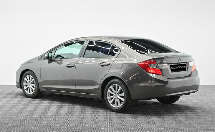 Honda Civic - Фото 2