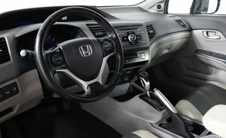 Honda Civic - Фото 8
