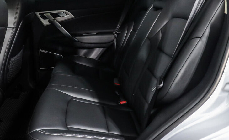 Geely Atlas - Фото 11