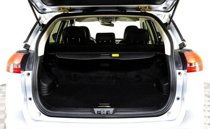 Geely Atlas - Фото 18