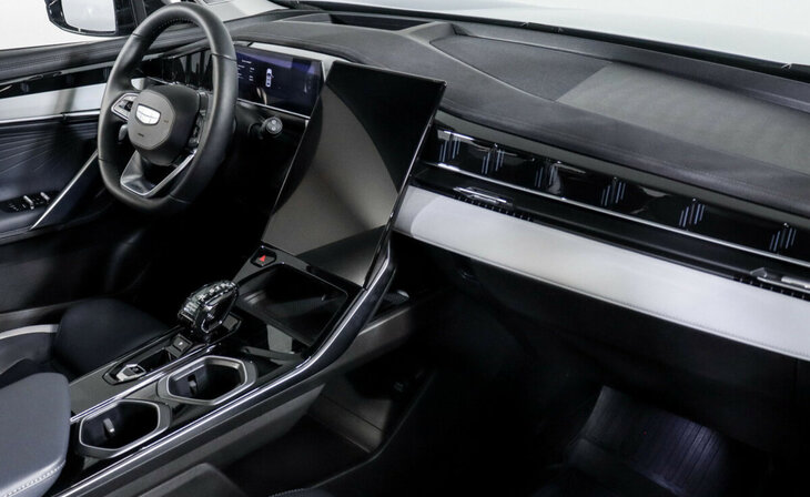 Geely Atlas - Фото 8