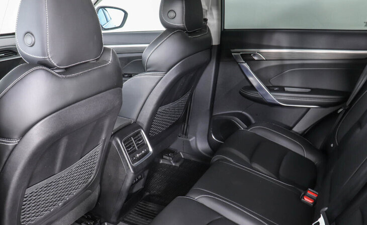 Geely Atlas Pro - Фото 10