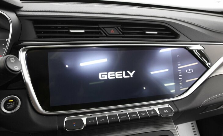 Geely Atlas Pro - Фото 14
