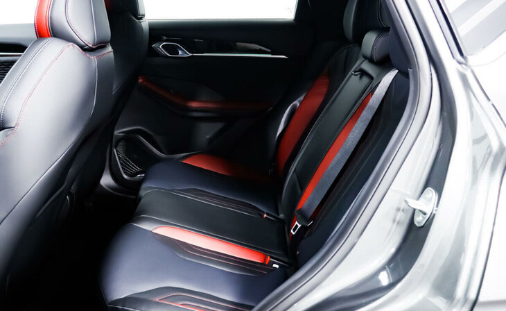 Geely Coolray - Фото 10