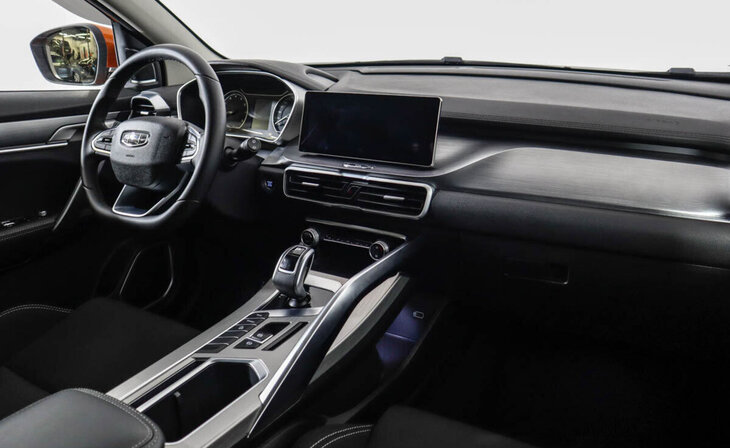 Geely Coolray - Фото 4