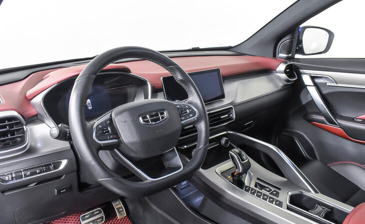 Geely Coolray - Фото 11