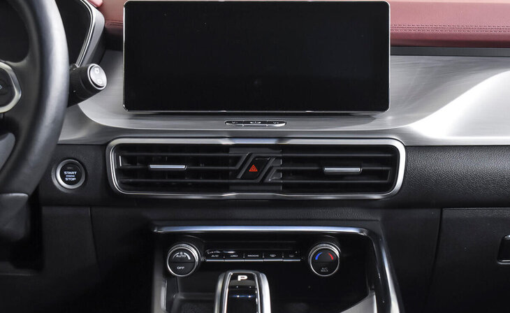 Geely Coolray - Фото 13