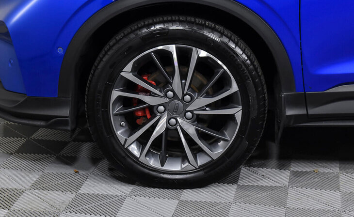 Geely Coolray - Фото 8