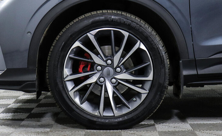 Geely Coolray - Фото 4