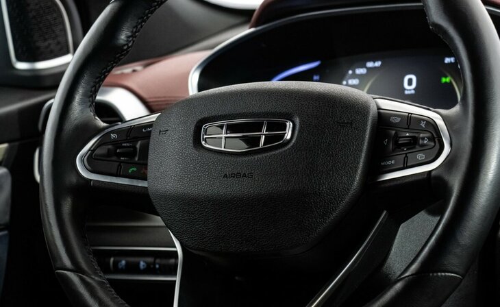 Geely Coolray - Фото 8