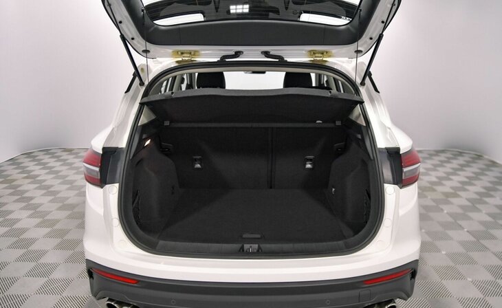 Geely Coolray - Фото 12