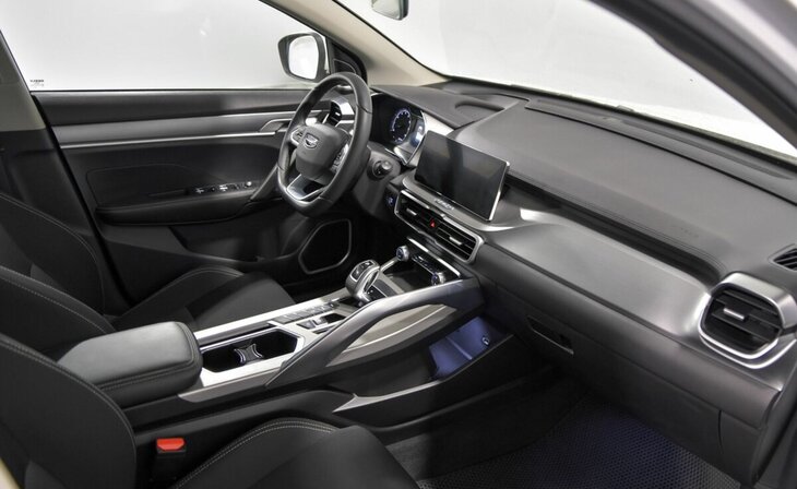 Geely Coolray - Фото 4