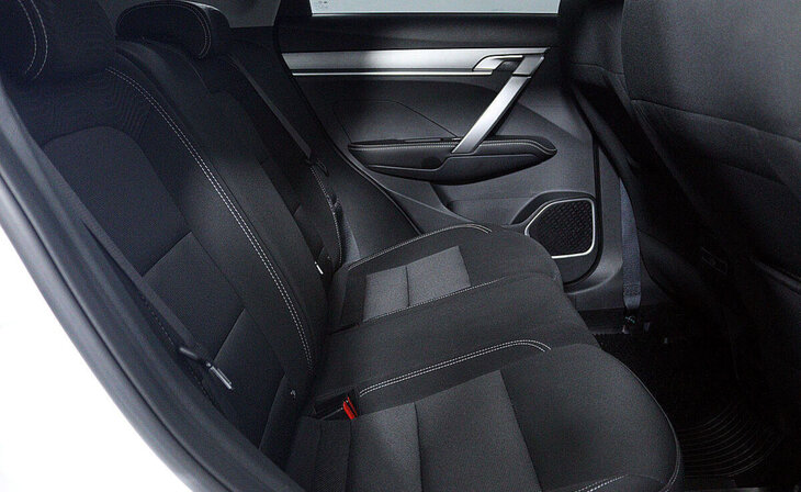 Geely Coolray - Фото 11